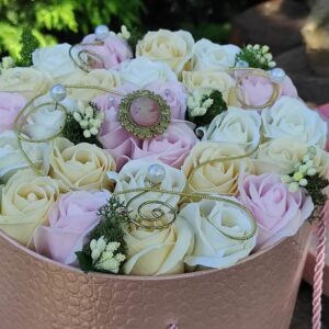 púder szappanvirág doboz