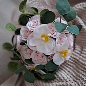 rózsa zafír szappanvirág csokor