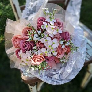 Bájos - szappanvirág csokor